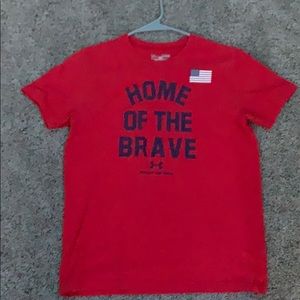 Red under armour t-shirt